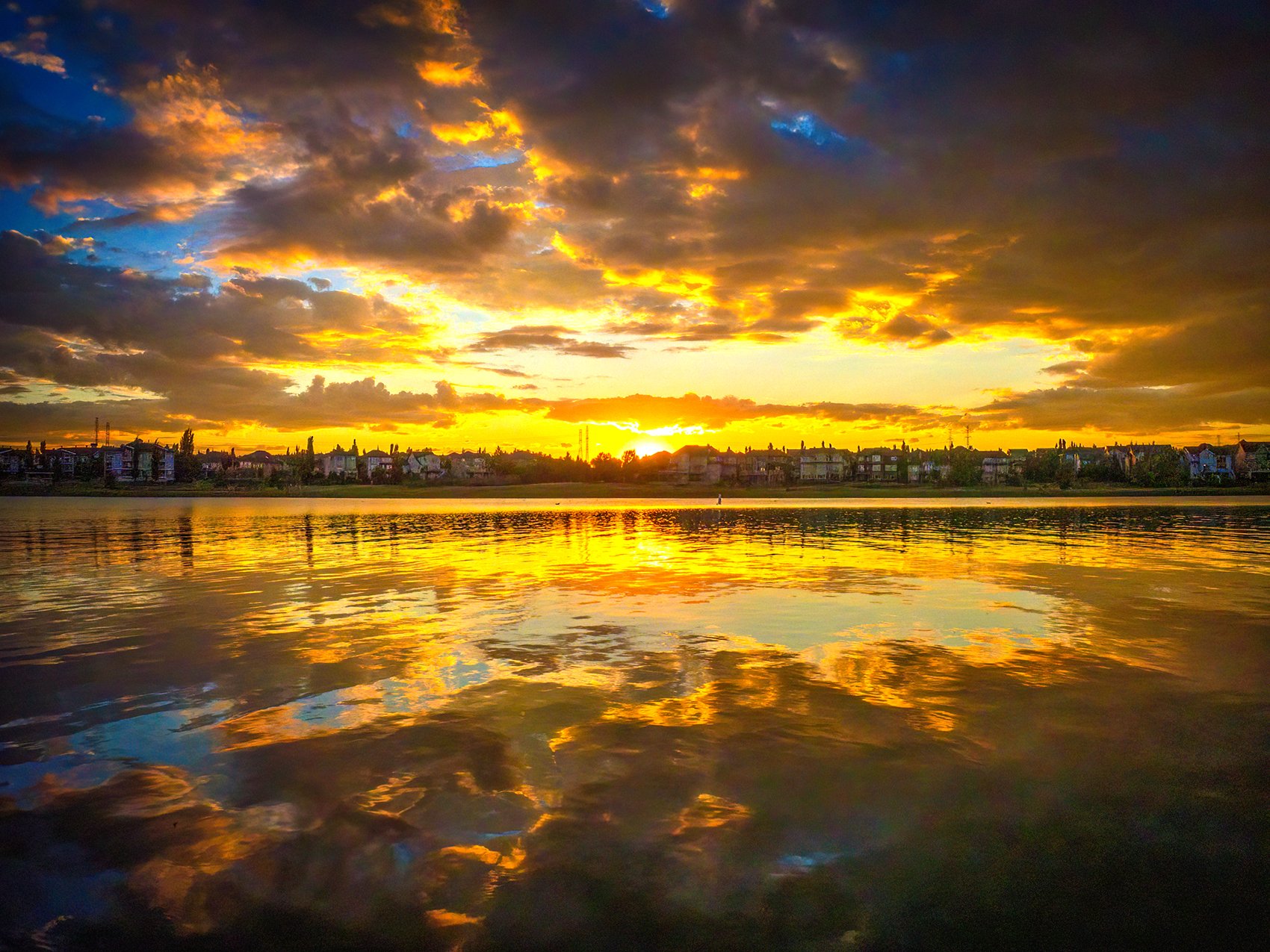 A good first impression, Chestermere Lake, Chestermere, AB, 2024-08-25